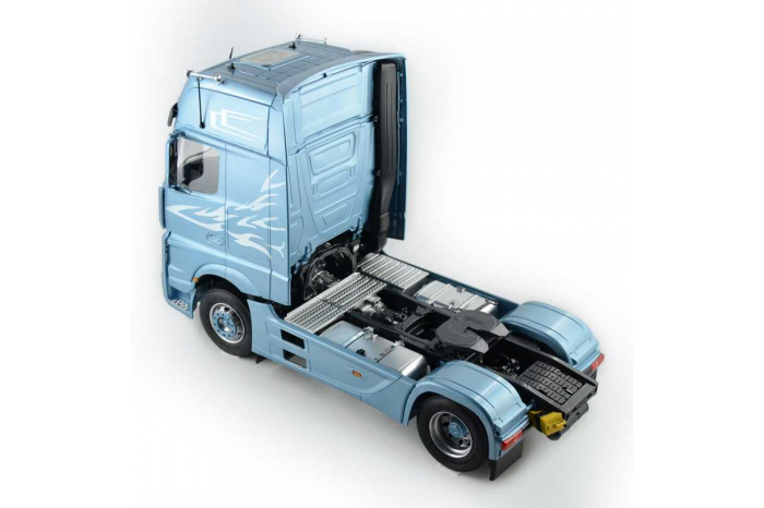 Model Kit truck 3905 - Mercedes Benz Actros MP4 Gigaspace (1:24)