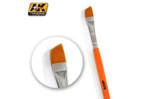 DIAGONAL WEATHERING BRUSH - AK578