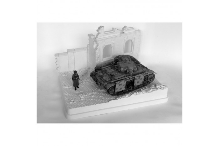 Dom sa múrov v sutinách - 3N30