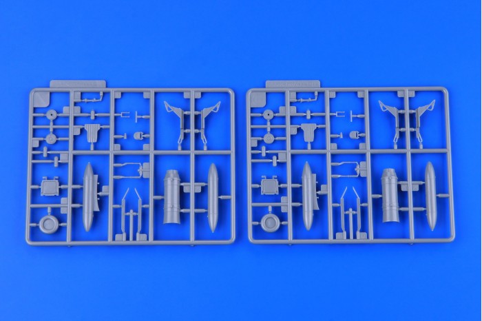 L-29 Delfín (1:48) - 8099