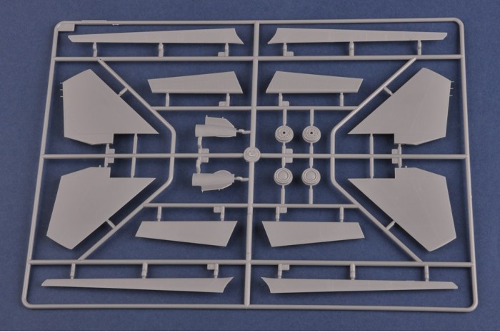 Su-27UB Flanker C (1:48) - 81713