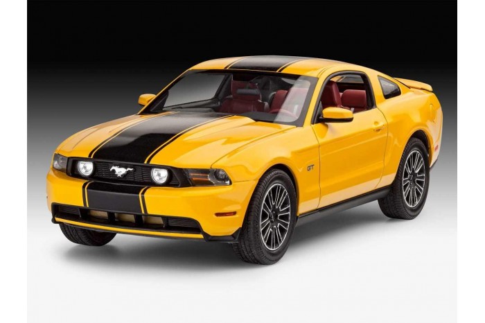 Plastic ModelKit auto 07046 - 2010 Ford Mustang GT (1:25)