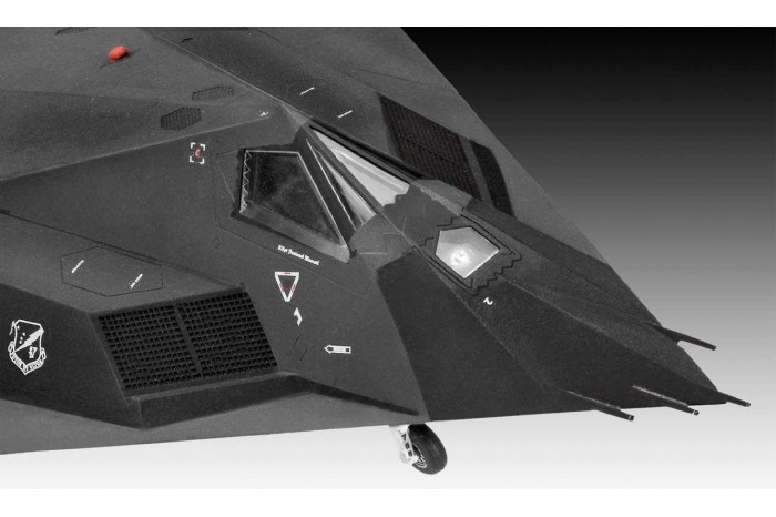 ModelSet letadlo 63899 - Lockheed Martin F-117A Nighthawk (1:72)