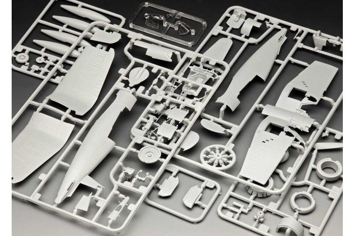 ModelSet letadlo 63917 -  F4U-1B Corsair Royal Navy (1:72)