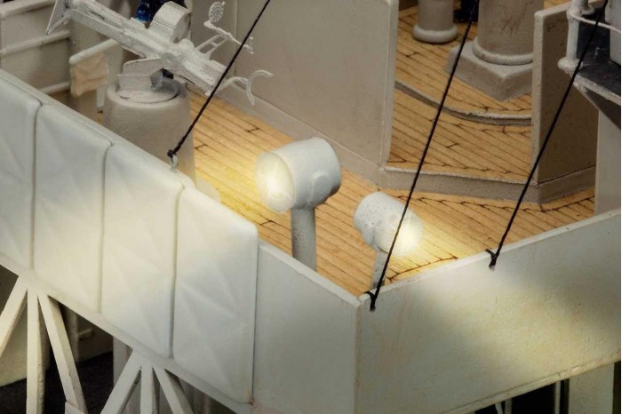 Plastic ModelKit TECHNIK loď 00451 - Flower Class Corvette (1:72)