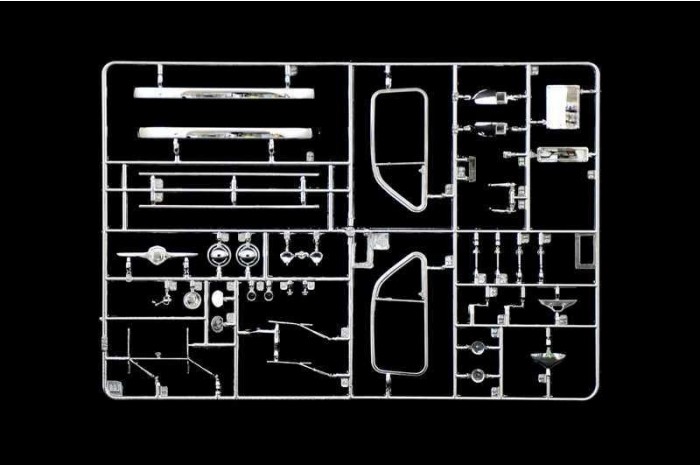 Model Kit auto 4705 - FIAT Abarth 695SS/Assetto Corsa (1:12)