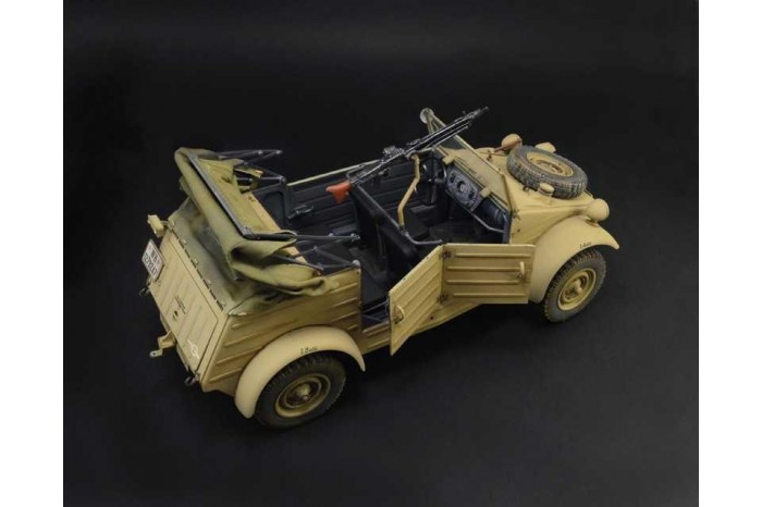 Model Kit military 7405 - Kdf.1 Typ 82 Kübelwagen (1:9)
