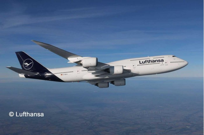 Plastic ModelKit letadlo 03891 - Boeing 747-8 Lufthansa "New Livery" (1:144)