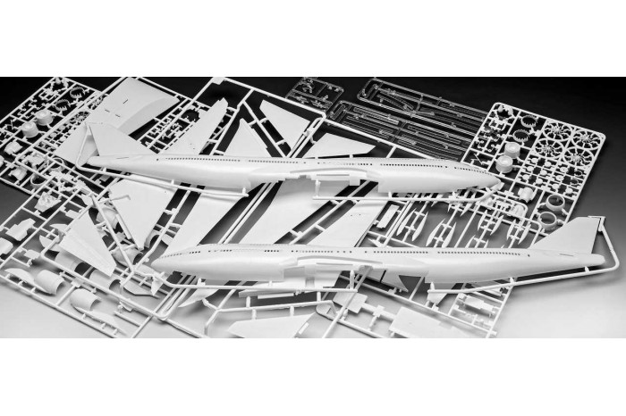 Plastic ModelKit letadlo 03891 - Boeing 747-8 Lufthansa "New Livery" (1:144)