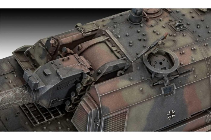 Plastic ModelKit tank 03279 - Panzerhaubitze 2000 (1:35)