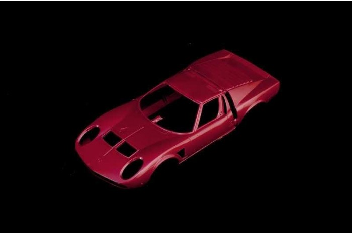 Model Kit auto 3649 - Lamborghini Miura Jota SVJ (1:24)