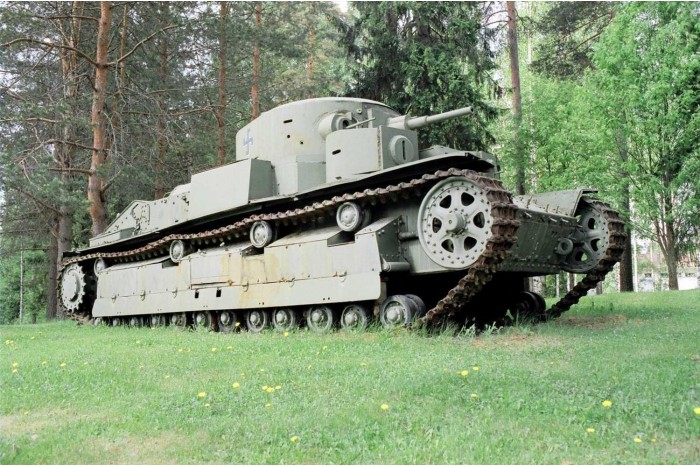 Model Kit tank 3694 - T-28 Heavy Tank (1:35)