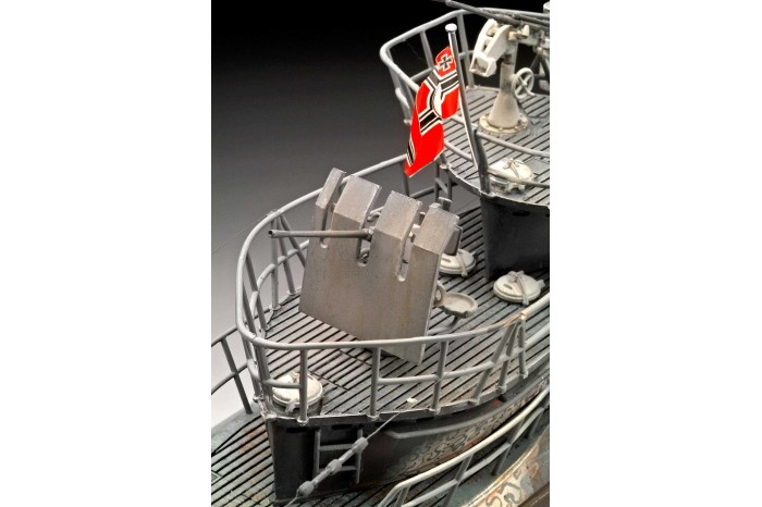 Plastic ModelKit ponorka Limited Edition 05163 - German Submarine Type VII C/41 (Platinum Edition) (1:72)