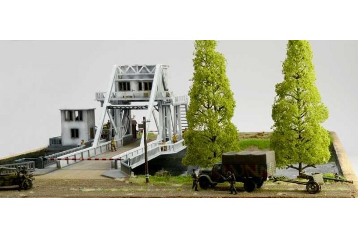 Model Kit diorama 6194 - Pegasus Bridge Airborne Assault (1:72)