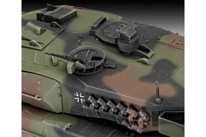 Plastic ModelKit tank 03281 - Leopard 2 A6/A6NL (1:35)