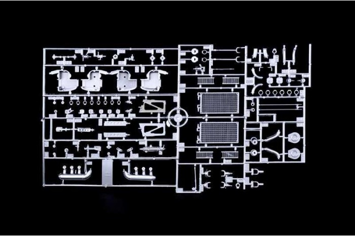 Model Kit auto 4707 - RENAULT RE 20 Turbo (1:12)