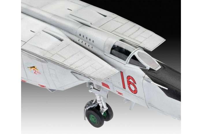 Plastic ModelKit letadlo 03878 - MiG-25 RBT (1:72)