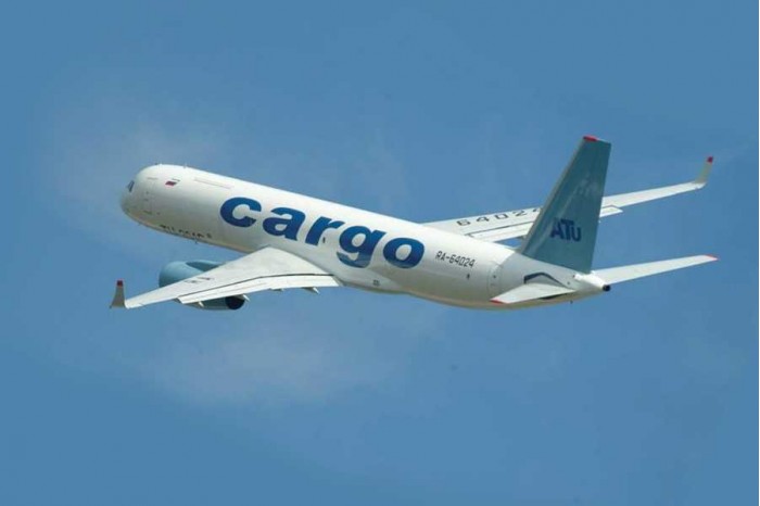 Model Kit letadlo 7031 - Tupolev TU 204-100 Cargo (1:144)