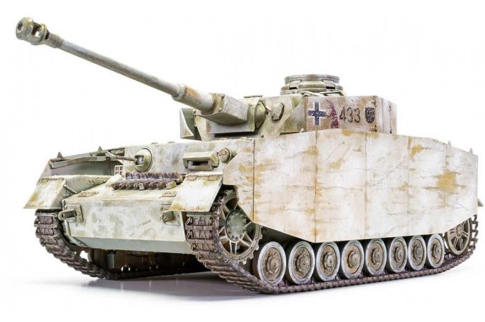 Classic Kit tank A1351 - Panzer IV Ausf.H, Mid Version (1:35)