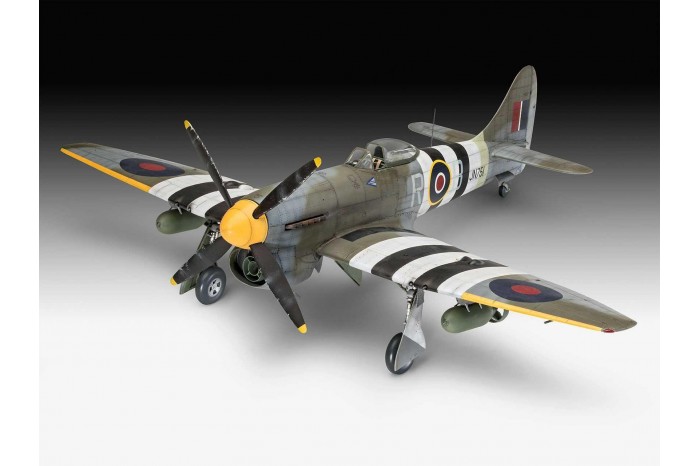 Plastic ModelKit letadlo 03851 - Hawker Tempest V (1:32)
