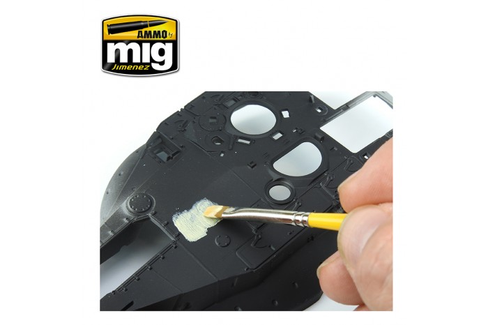 Protiskluzový nátěr  (ANTI-SLIP PASTE - SAND COLOR FOR 1:35) - 2033