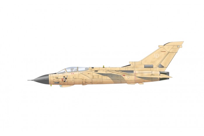 Tornado GR.1 "DESERT BABES" (1:72) - 2137
