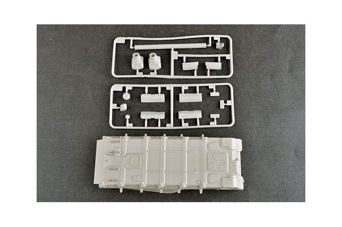 Russian T-80BVM MBT(Marine Corps) (1:35) - 09588