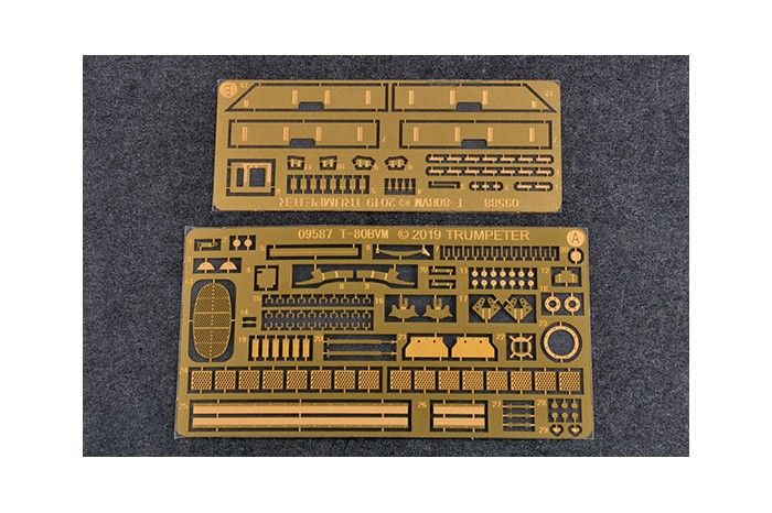 Russian T-80BVM MBT(Marine Corps) (1:35) - 09588