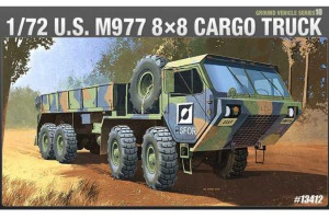M977 8X8 OSHKOSH (1:72) - 13412