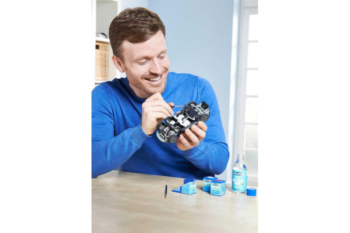 ModelSet auto 67008 - BMW i8 (1:24)