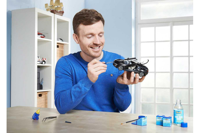 ModelSet auto 67008 - BMW i8 (1:24)