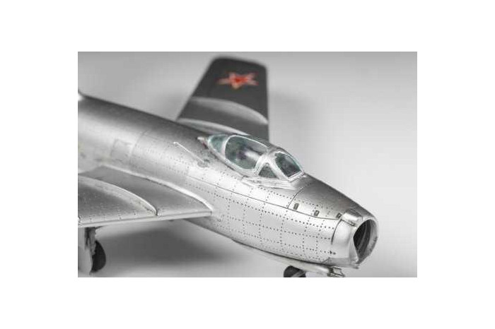 Model Kit letadlo 7317 - MIG-15 "Fagot" (1:72)