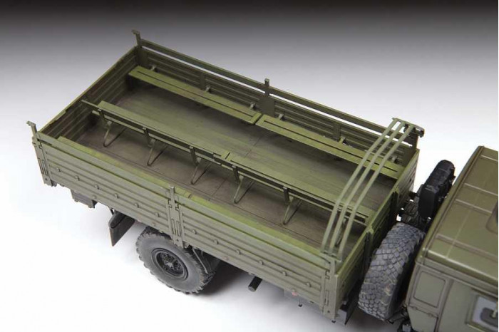 Model Kit military 3692 - Russian 2 Axle Military Truck K-4326 (1:35)