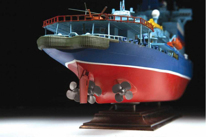 Model Kit loď 9044 - "Arktika" Russian Nuclear Icebreaker (1:350)