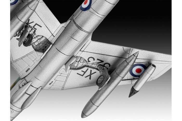 Plastic ModelKit letadlo 03833 - Hawker Hunter FGA.9 (1:144)