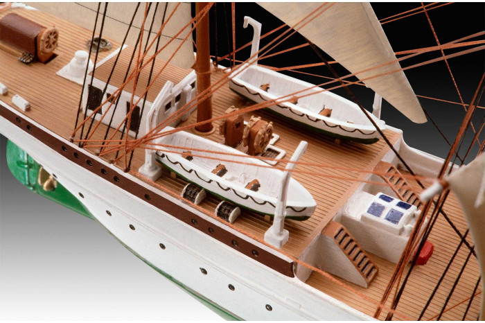 Plastic ModelKit loď 05432 - Gorch Fock (1:350)