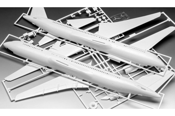 Plastic Modelkit letadlo 03862 - Boeing 767-300ER (British Airways Chelsea Rose) (1:144)