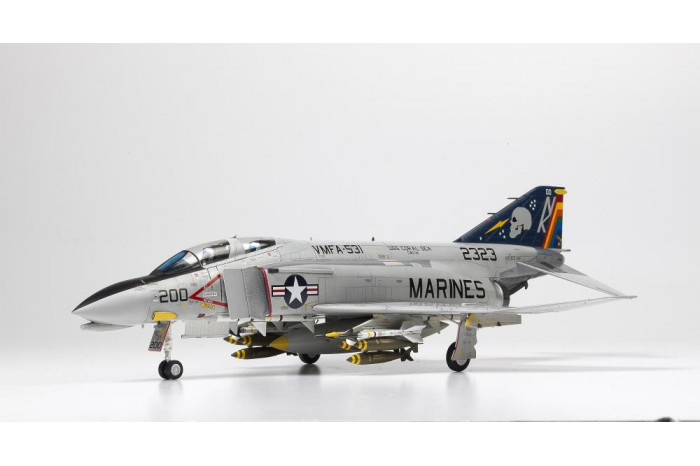 Model Kit letadlo 12315 - USMC F-4B/N VMFA-531 "GRAY GHOSTS" (1:48)