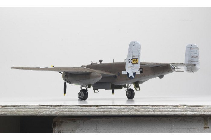 Model Kit letadlo 12328 - USAAF B-25D "Pacific Theatre" (1:48)