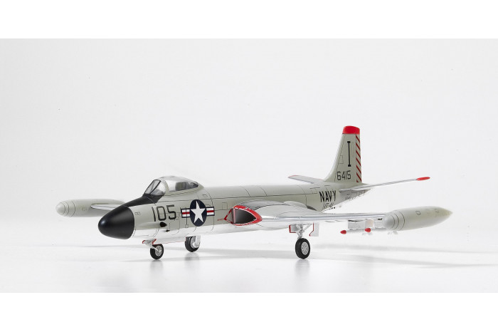 Model Kit letadlo 12548 - USN F2H-3 VF-41 "BLACK ACES" (1:72)