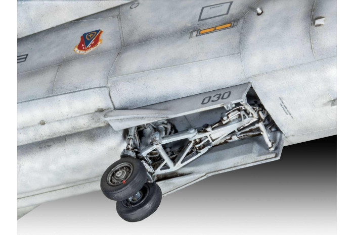 Plastic ModelKit letadlo 04974 - EF-111A Raven (1:72)