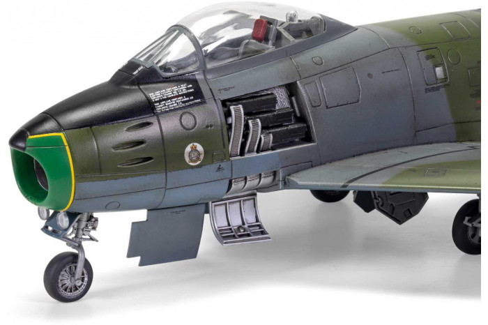 Classic Kit letadlo A08109 - Canadair Sabre F.4 (1:48)