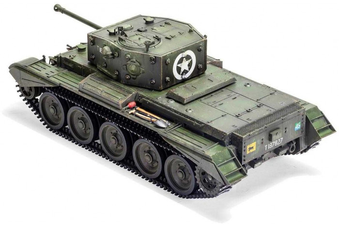 Classic Kit tank A1374 - Cruiser Mk.VIII A27M Cromwell Mk.VI (1:35)
