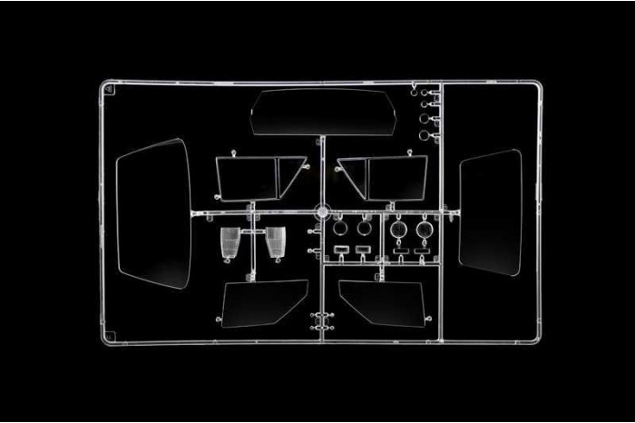 Model Kit auto 4709 - Lancia Delta HF Integrale (1:12)