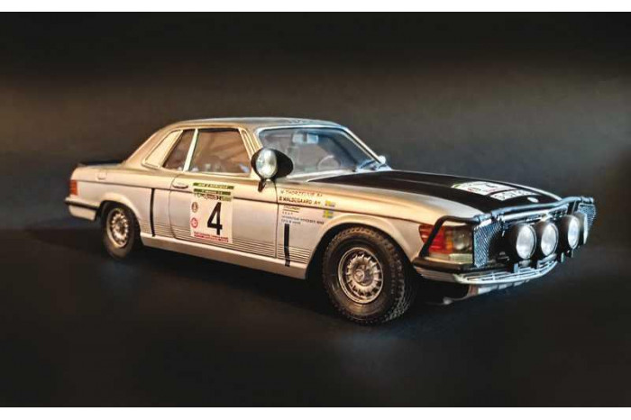 Model Kit auto 3632 - Mercedes-Benz 450SLC Rallye Bandama 1979 (1:24)