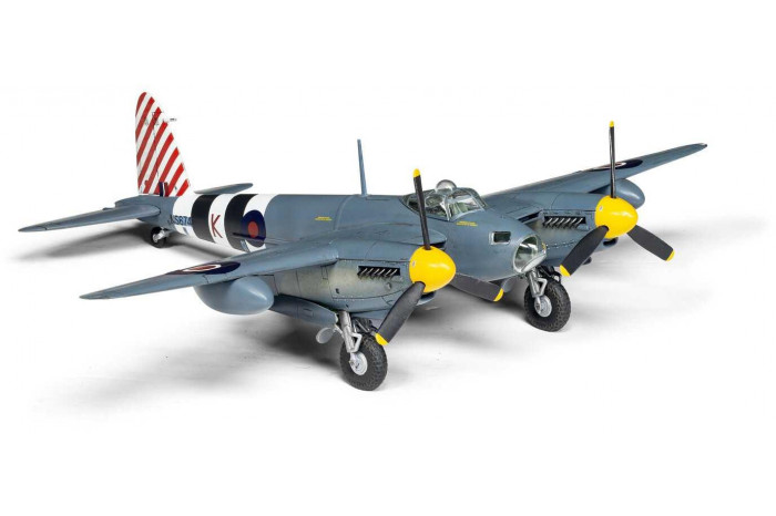 Classic Kit letadlo A04065 - De Havilland Mosquito PR.XVI (1:72)