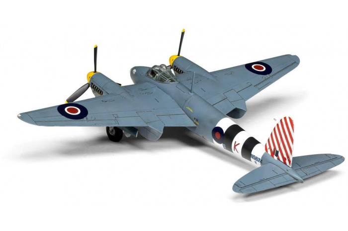 Classic Kit letadlo A04065 - De Havilland Mosquito PR.XVI (1:72)