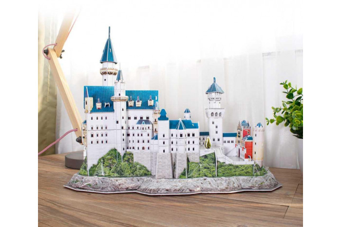 3D Puzzle REVELL 00205 - Neuschwanstein Castle