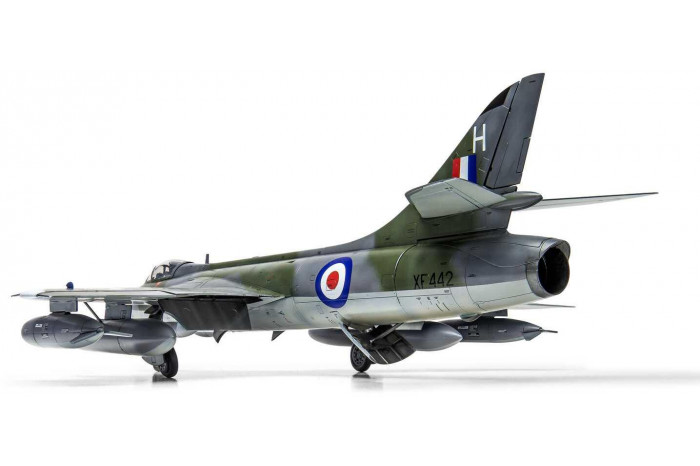 Classic Kit letadlo A09192 - Hawker Hunter FGA.9/FR.10/GA.11 (1:48)