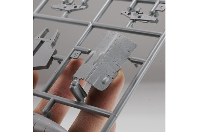 Focke-Wulf Fw-190A-6 w/Wgr. 21 & Full engine and weapons interior (1:35) - 003